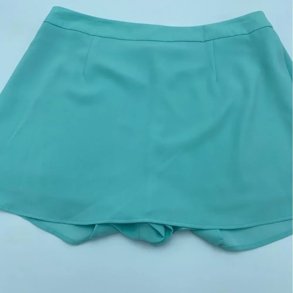 Trina Turk Short‎ Woman’s 14 Skirted Teal Coastal Resortwear Cruise
